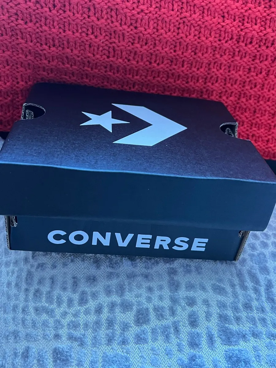 Girls converse trainers uk 2 €25 - Image 2