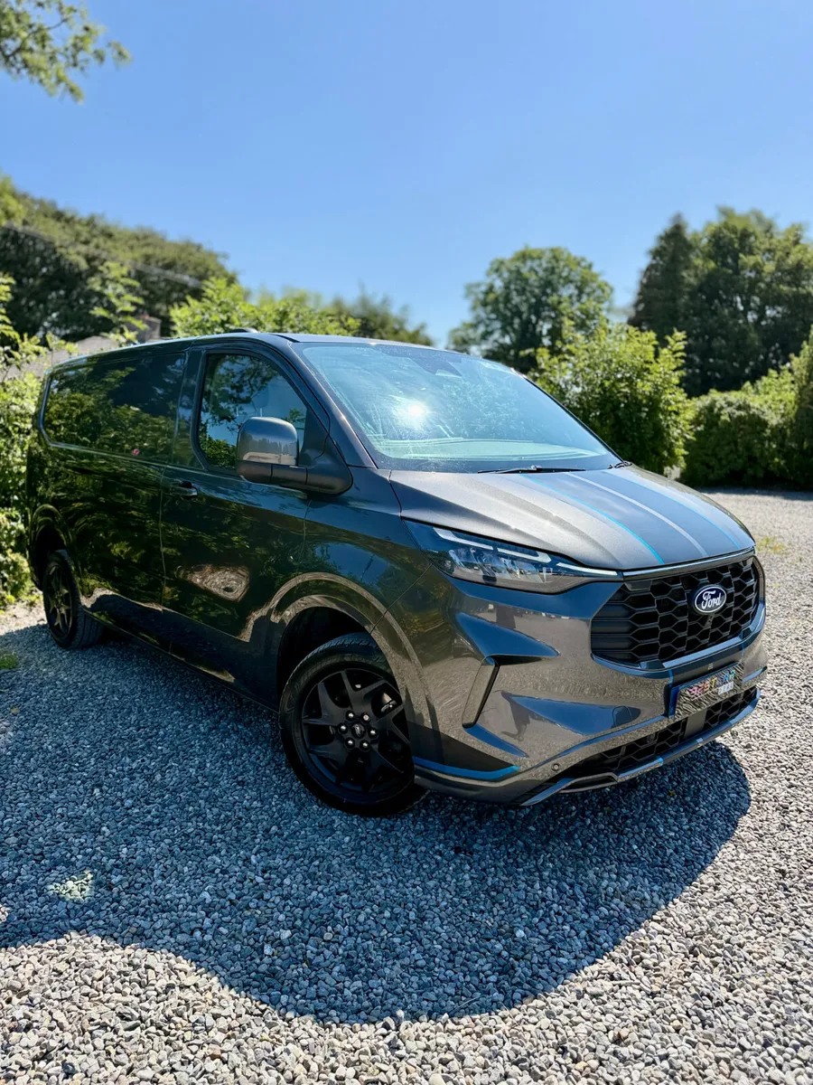 2025 Ford Transit Custom 2.0 EcoBlue 170HP Auto - Image 2