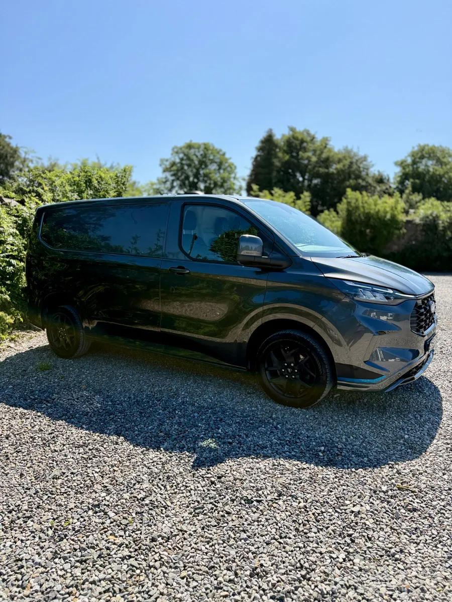2025 Ford Transit Custom 2.0 EcoBlue 170HP Auto - Image 4