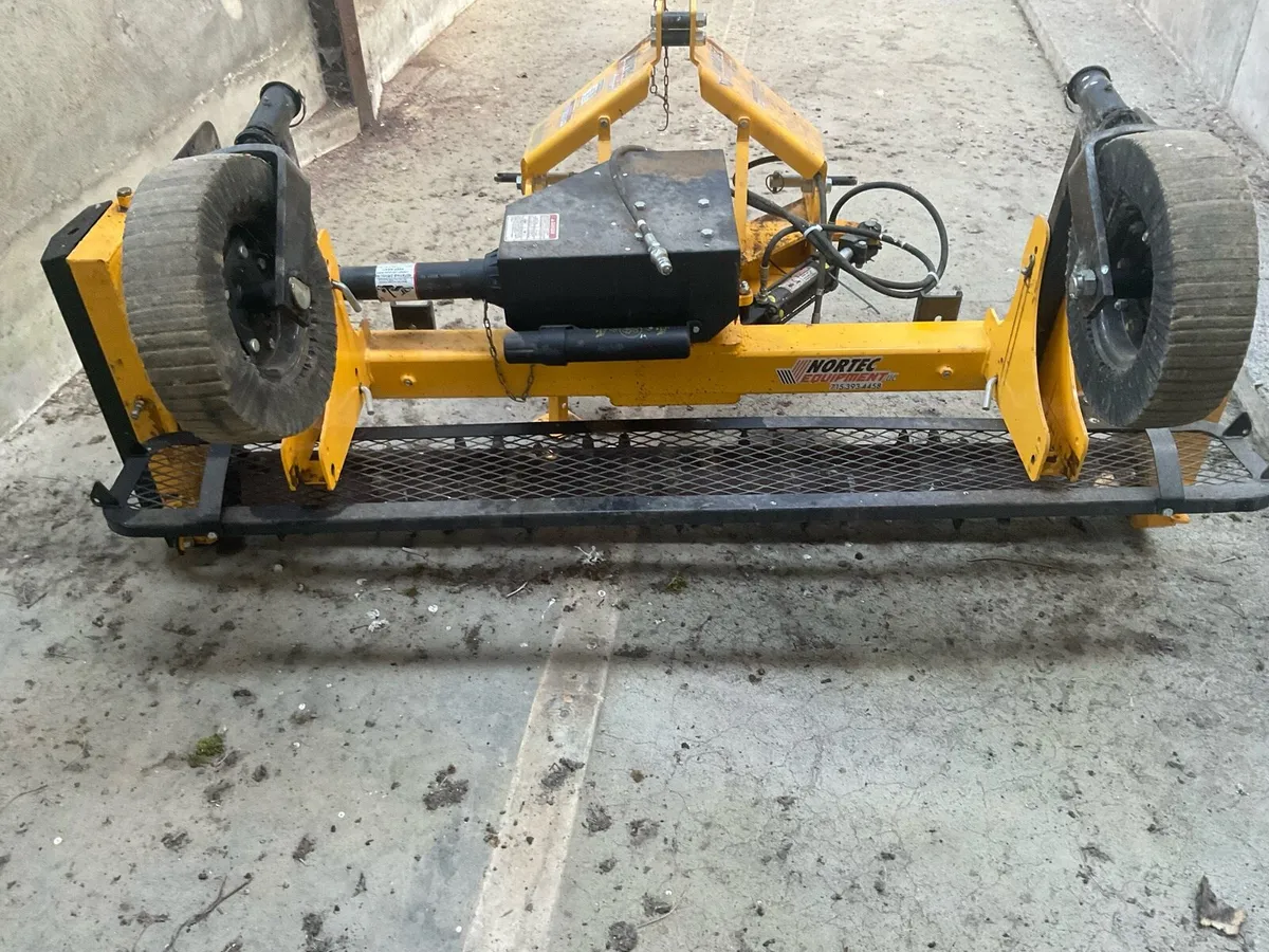 De stoner rotavator and over seeder - Image 2