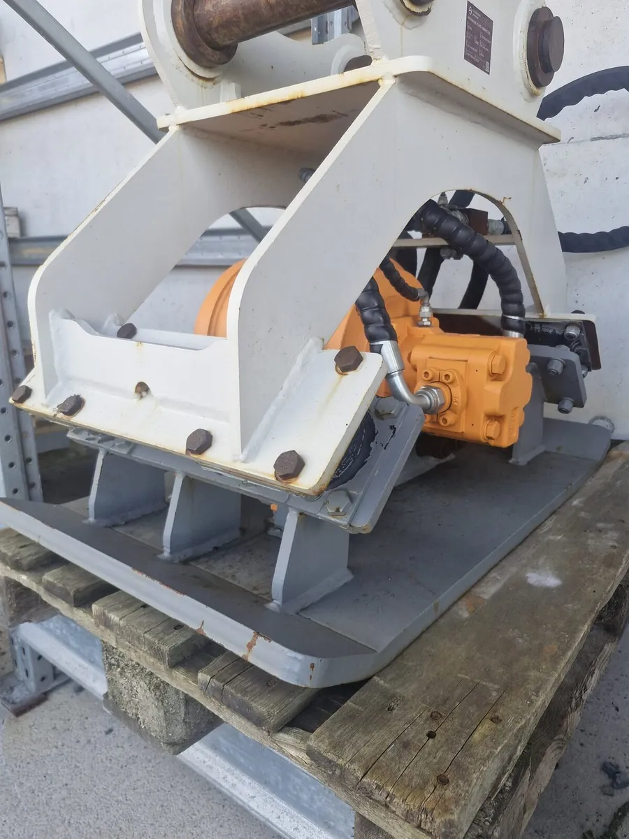 65mm pins plate compactor for 13/20ton - Image 2