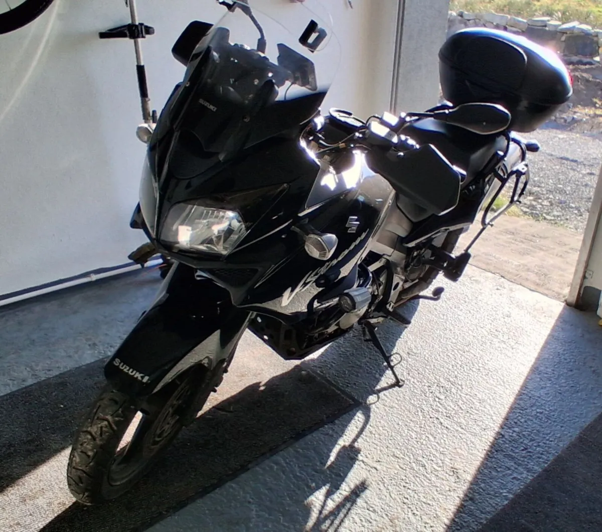 Suzuki V Strom 1000  DL 1000 2010 - Image 2
