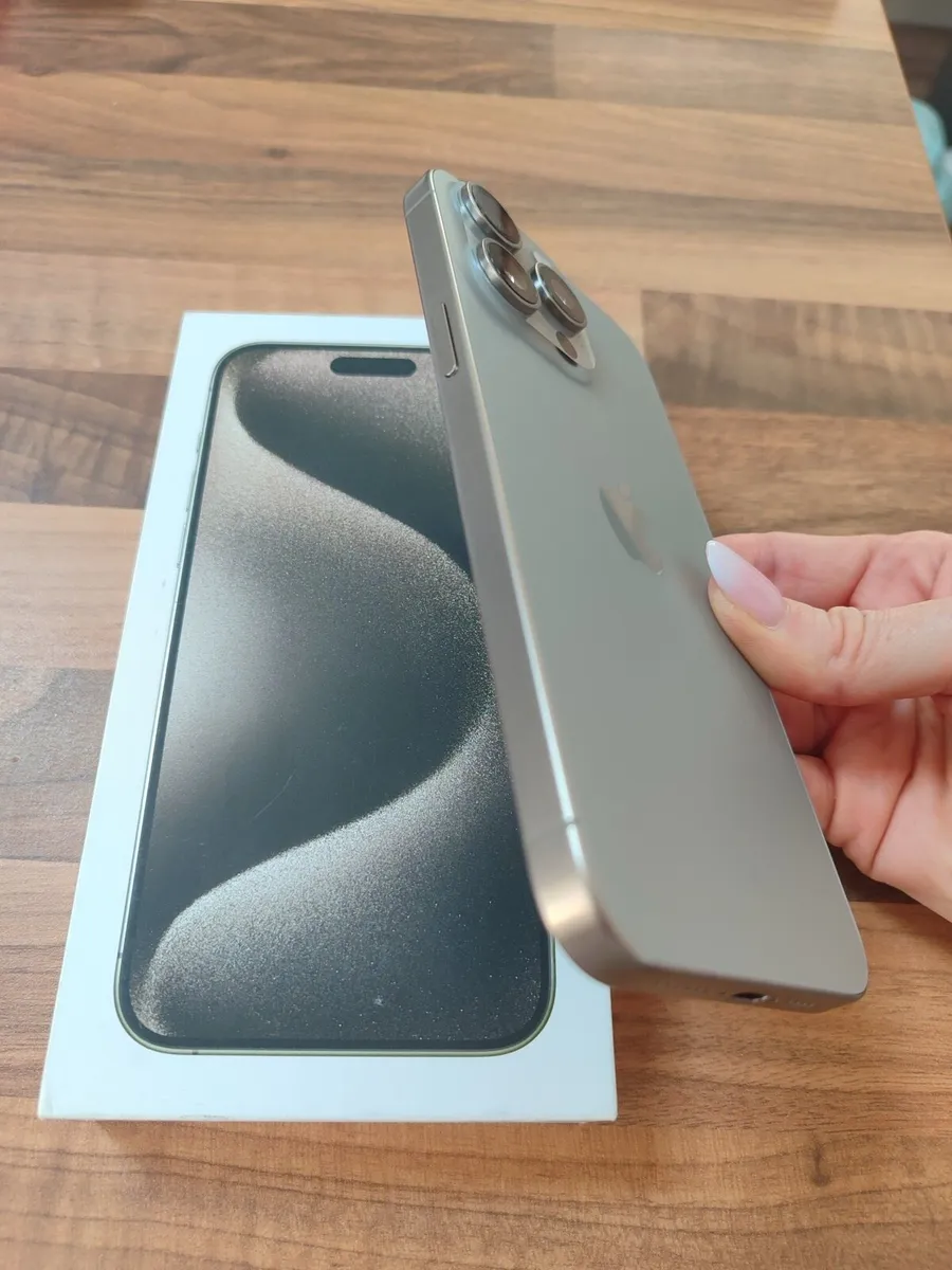 iPhone 15pro max 256gb - Image 2