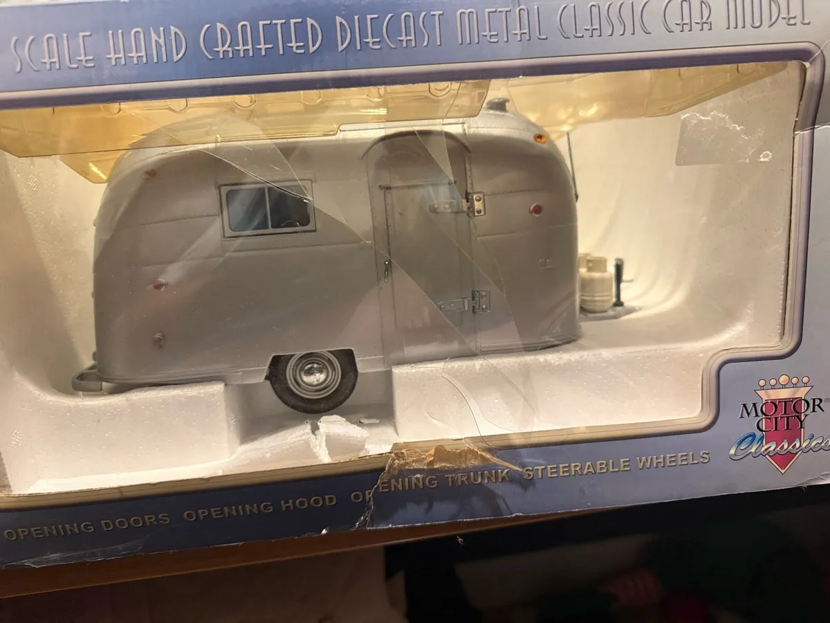 Model Airstream - Image 2