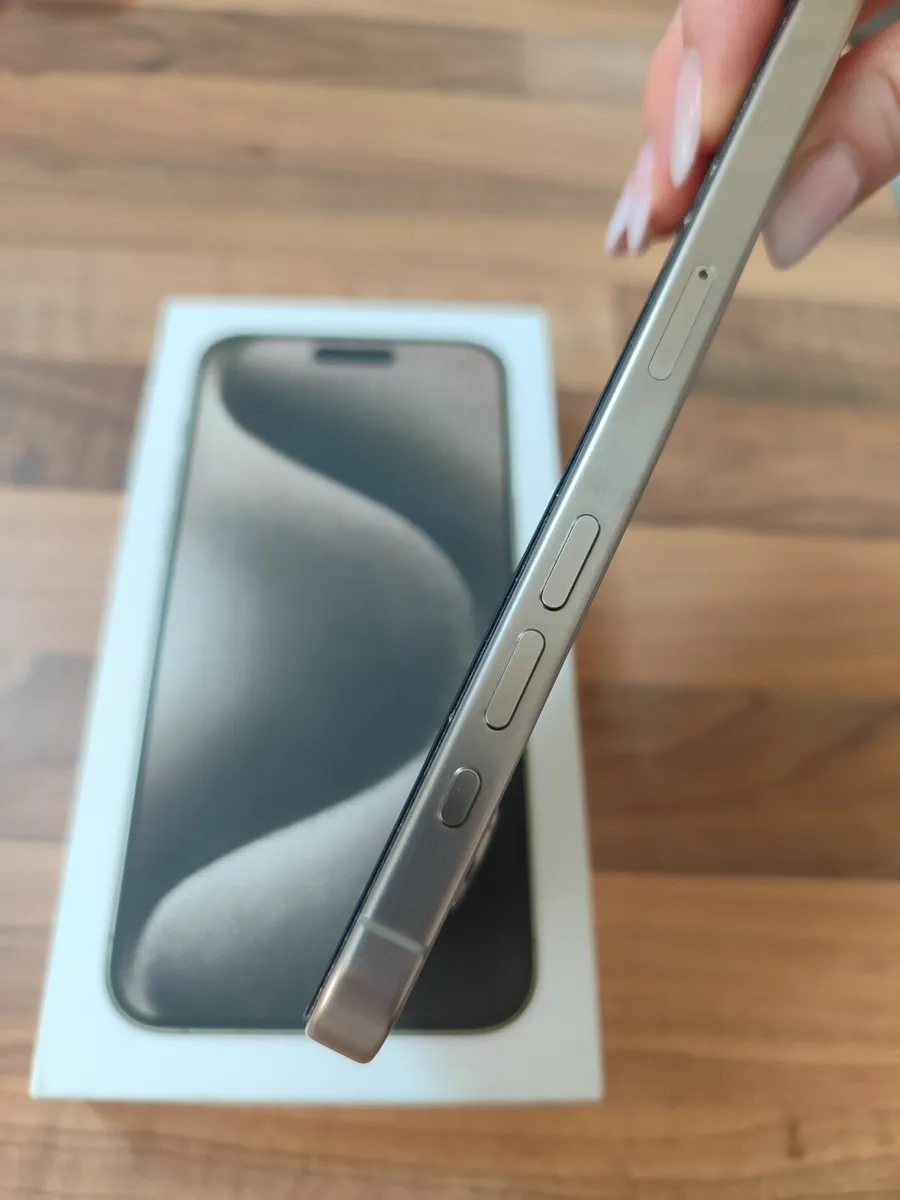 iPhone 15pro max 256gb - Image 4