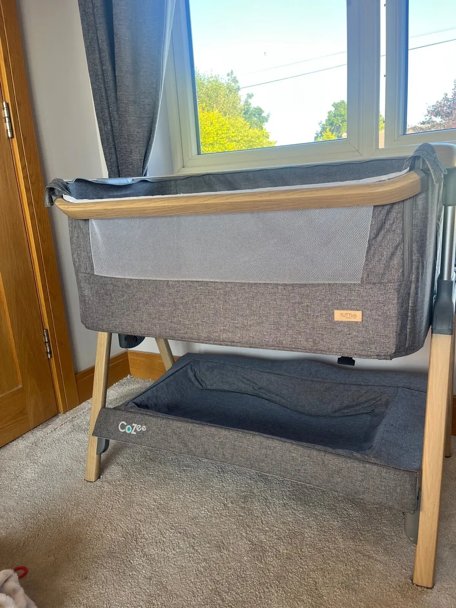 Tutti Bambini bed side crib