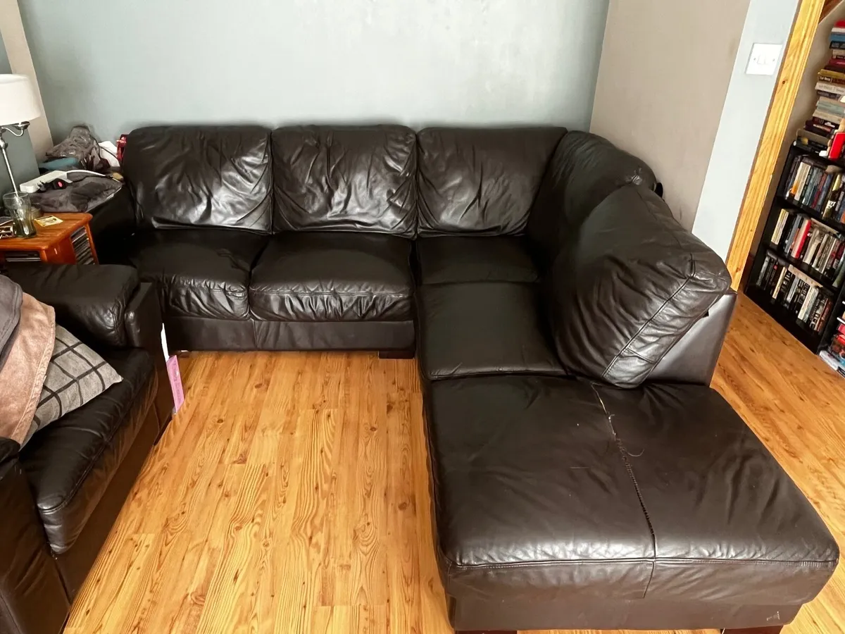 Furniture set - Image 2