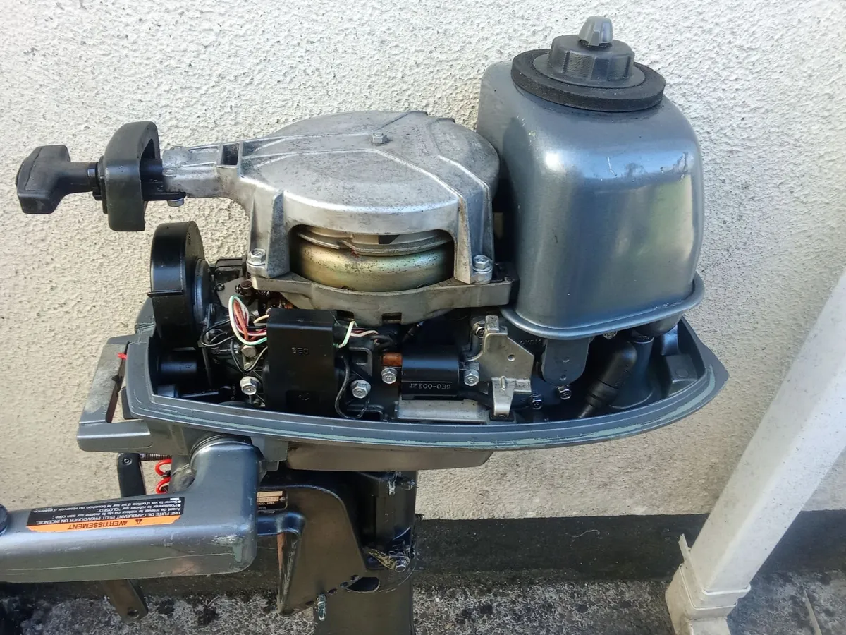 2-stroke outboard YAMAHA -4 hp - Image 4