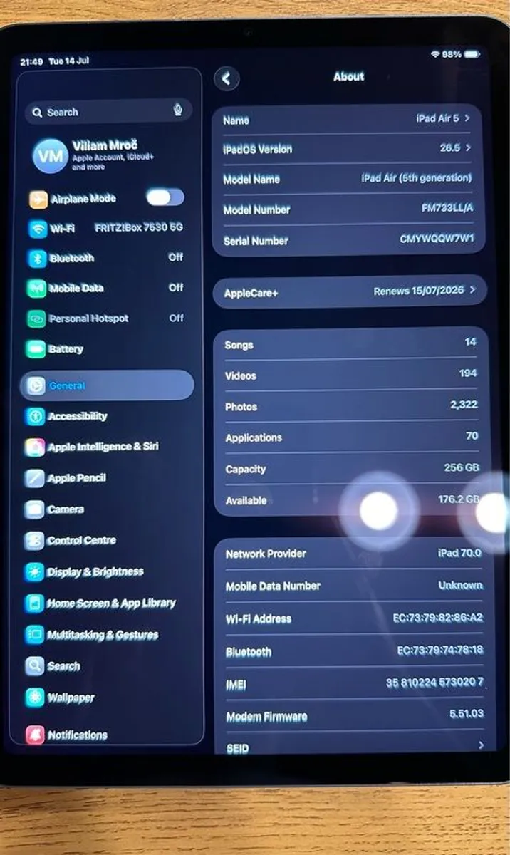 iPad Air 5 - Image 2