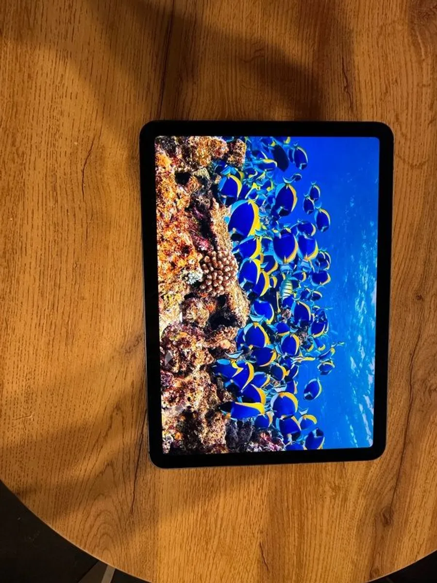 iPad Air 5 - Image 4