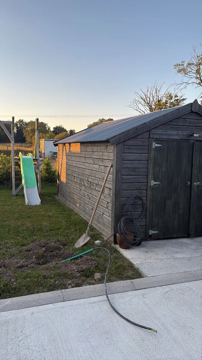 Shed - Image 2