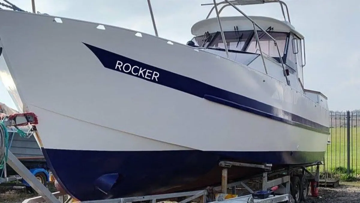 Bruce Roberts Powerline 315 motor cruiser - Image 2