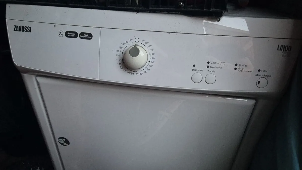 Zanussi 7KG White Vented Tumble Dryer - Image 3