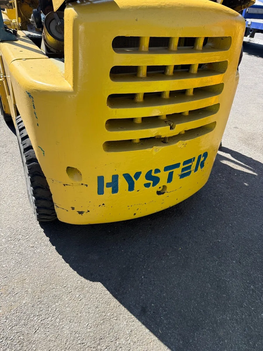Forklift - Image 2