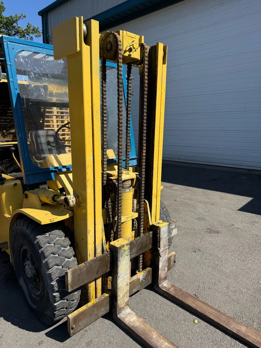 Forklift - Image 3