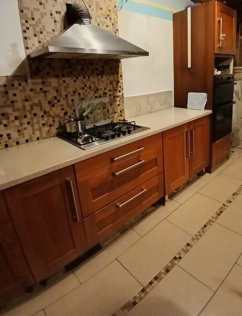 Kitchen presses - Image 1