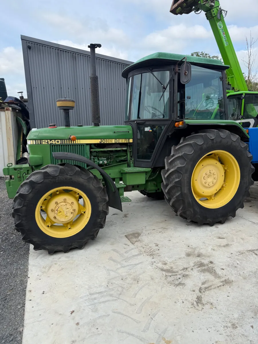 John Deere 2140 - Image 2