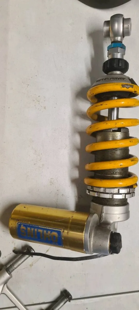 Motorcycle ohlins - Image 3