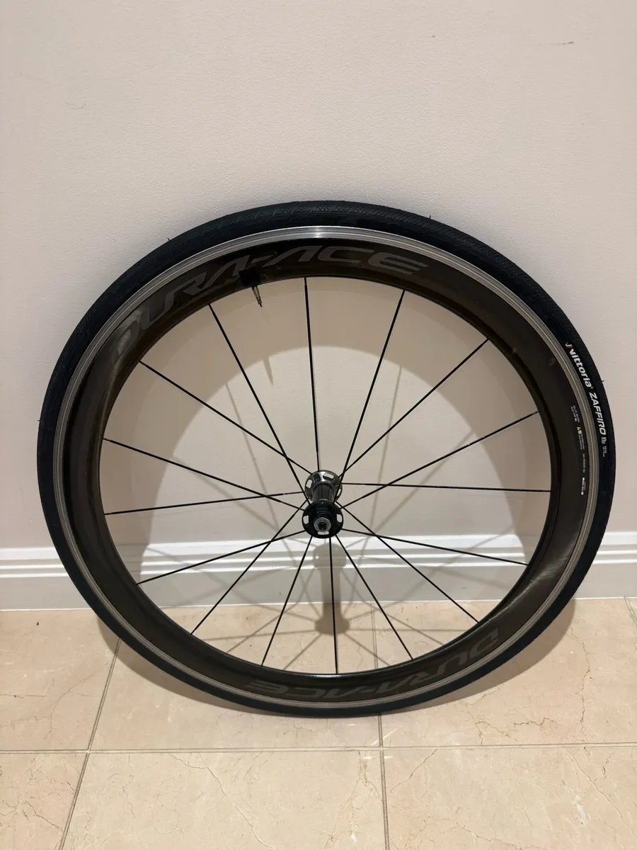 Shimano dura ace c60 front wheel - Image 3