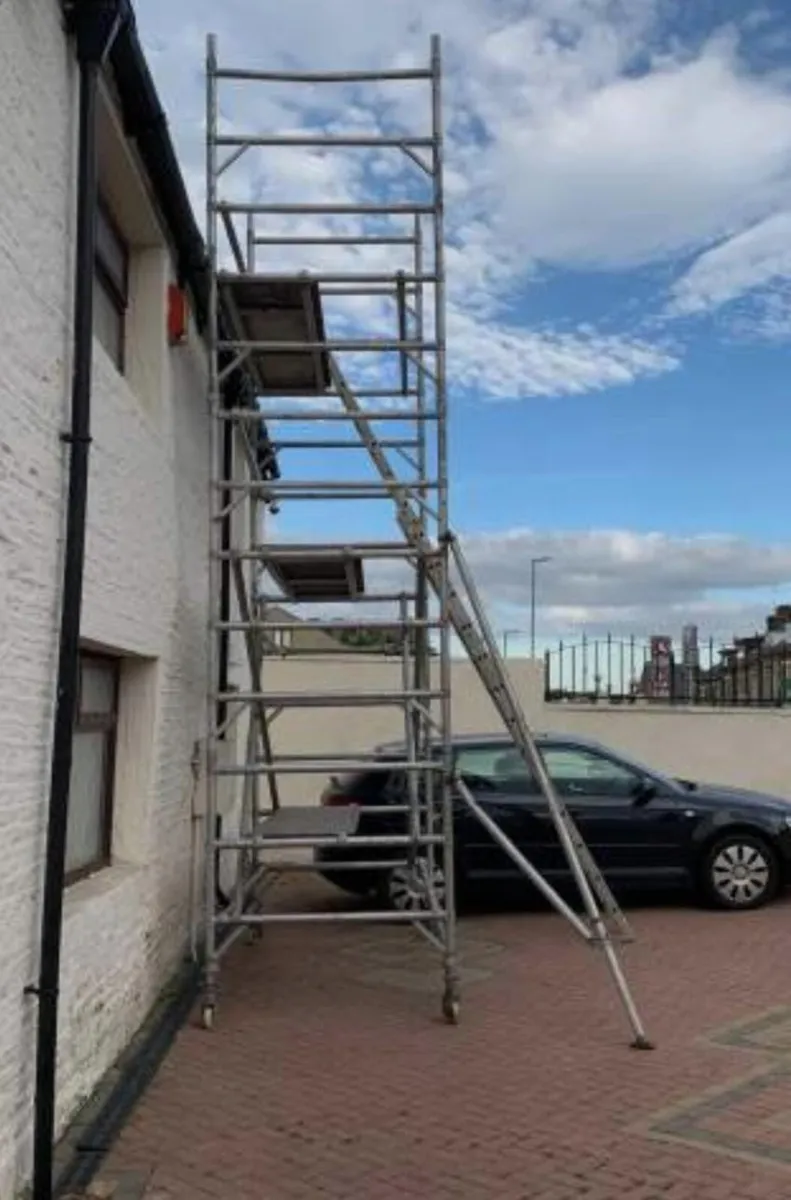 Aluminum Tower scaffolding - Image 1