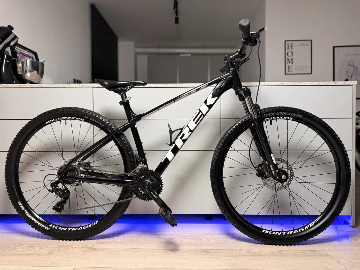 TREK Marlin 5 Bike - Image 1