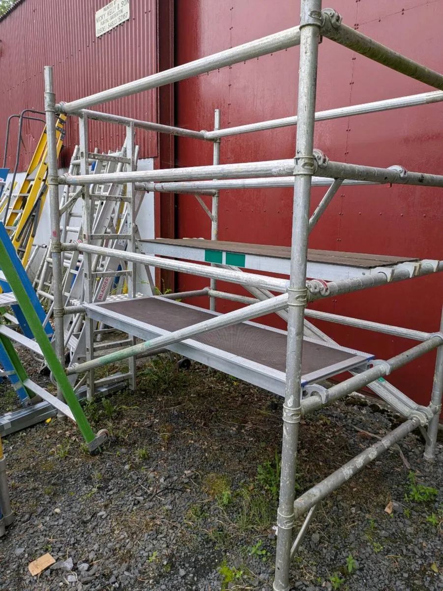 Scaffolding tower - Image 2