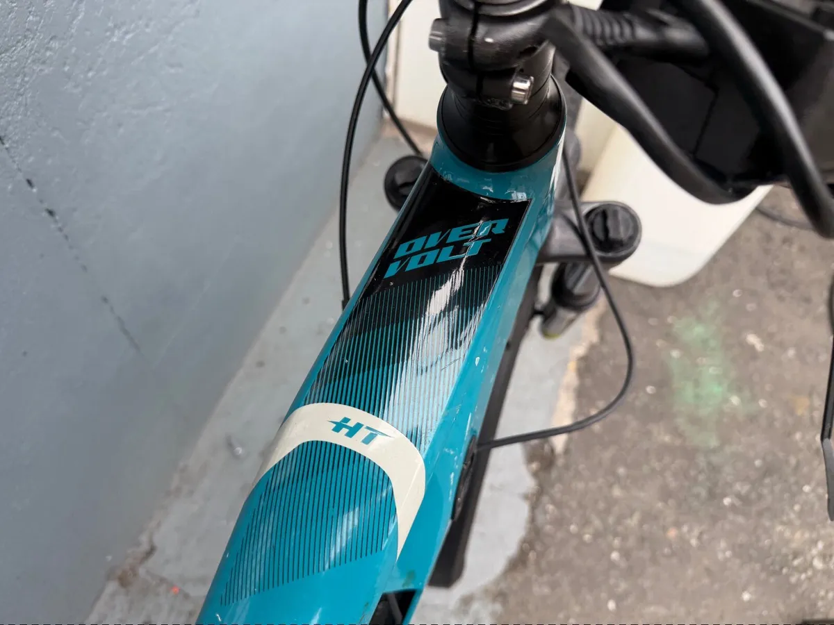 Lapierre Electrică bike ///Bosch Motor and battery - Image 3