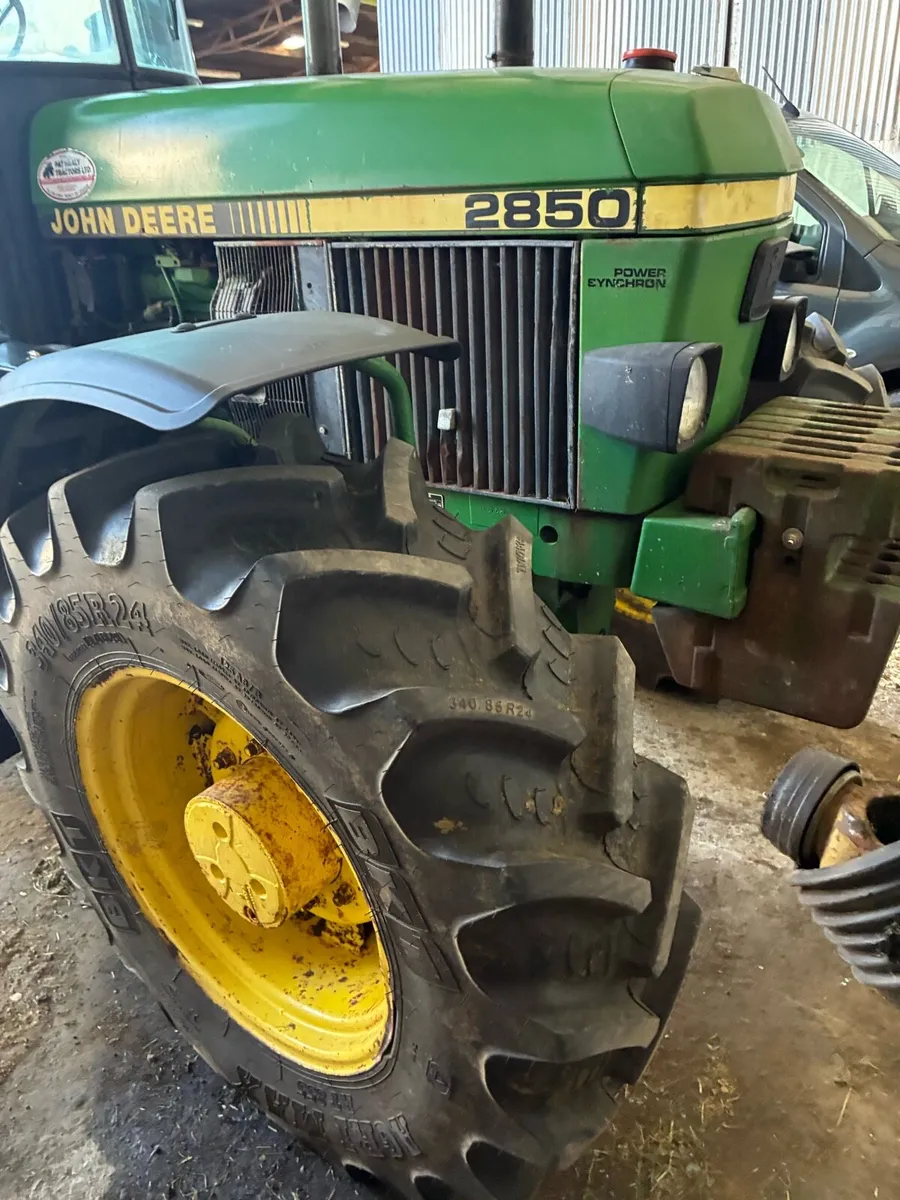 John Deere 2850 - Image 3