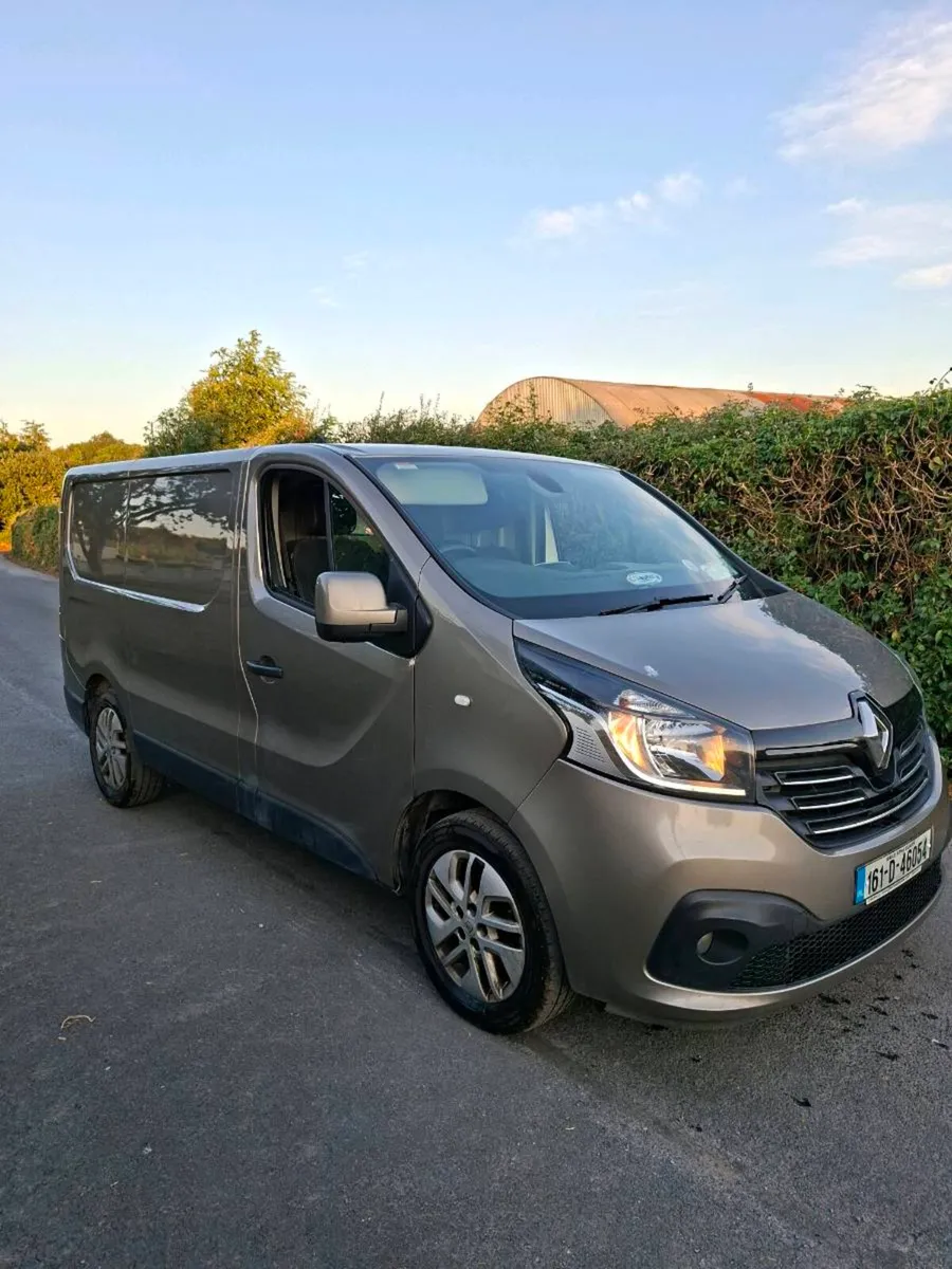 RENAULT TRAFIC 2016 DOED TAXED - Image 1