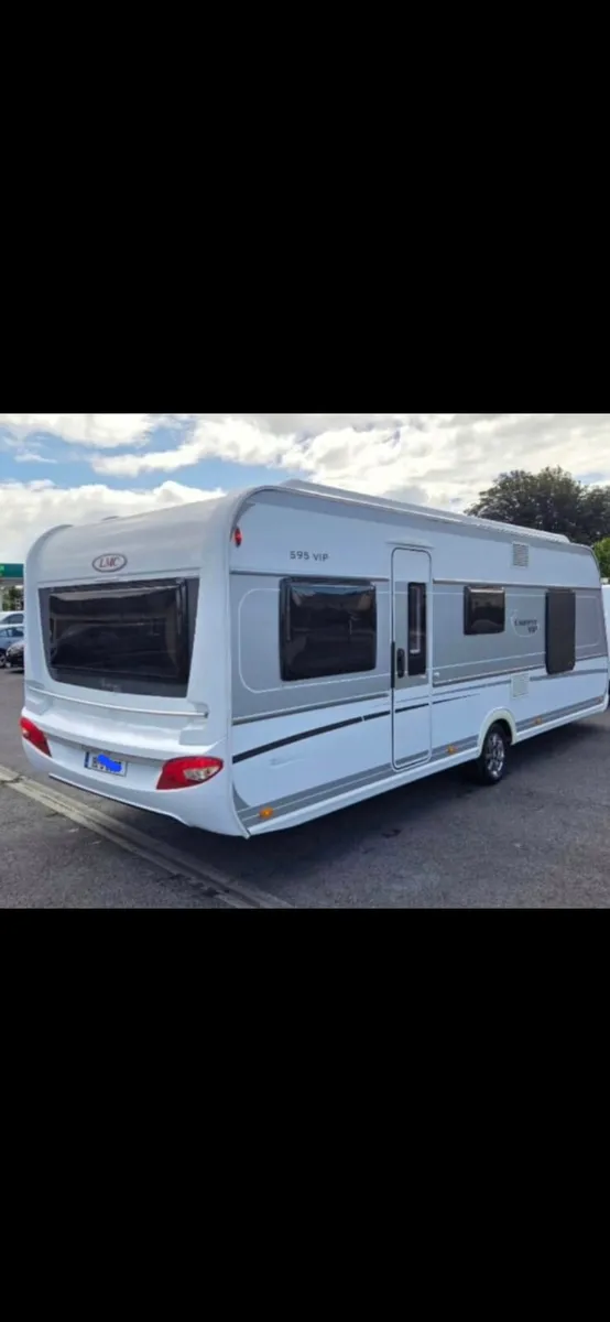 Lmc vip 595 2017 4 berth caravan 13300 - Image 1
