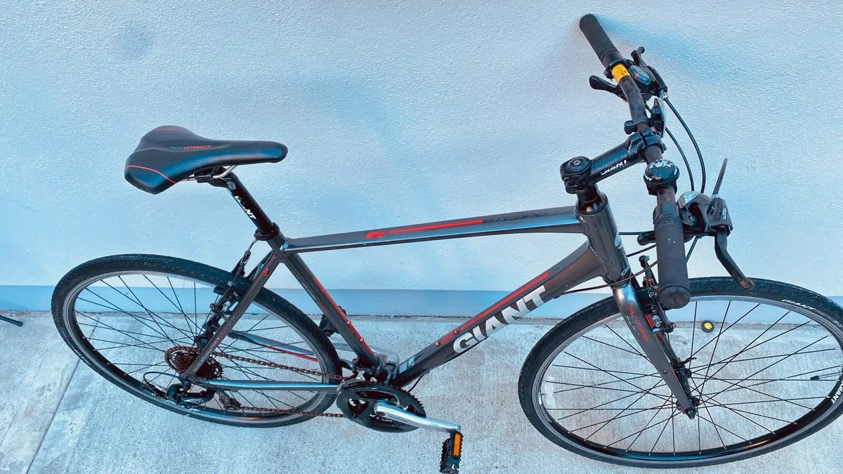 Cycle-Escape 3 Hybrid Bike (L)Serviced - Image 2