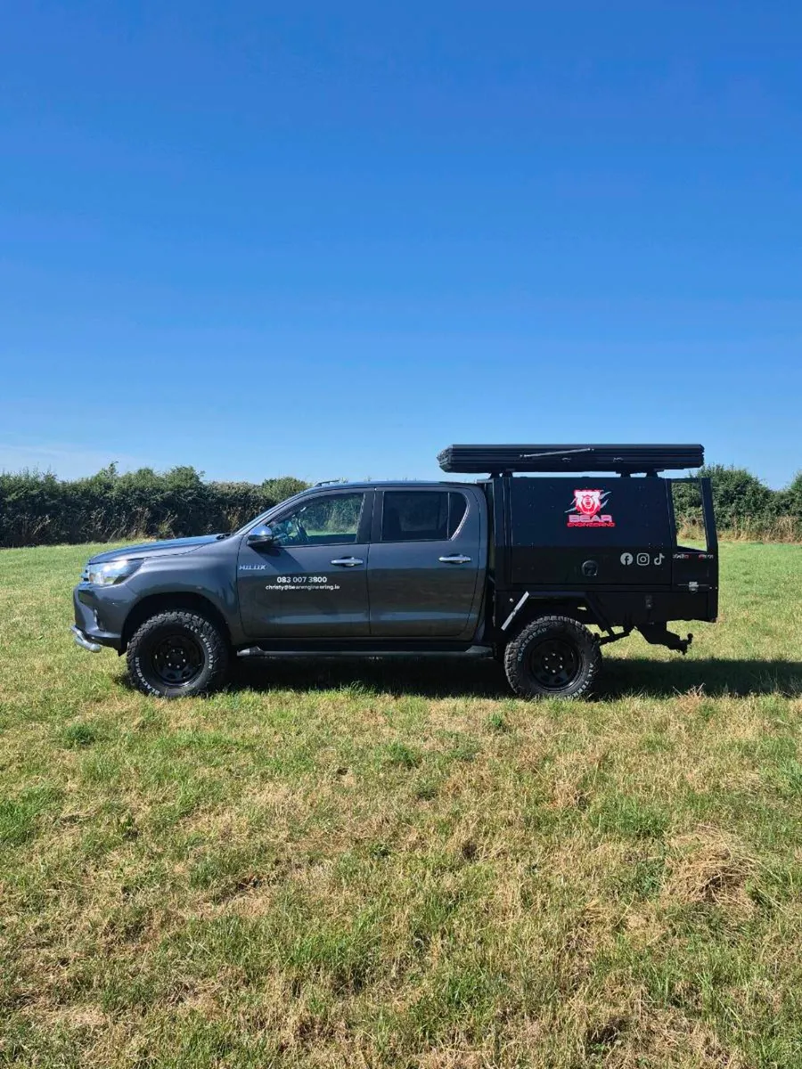 Toyota Hilux Tray and Canopy - Image 2