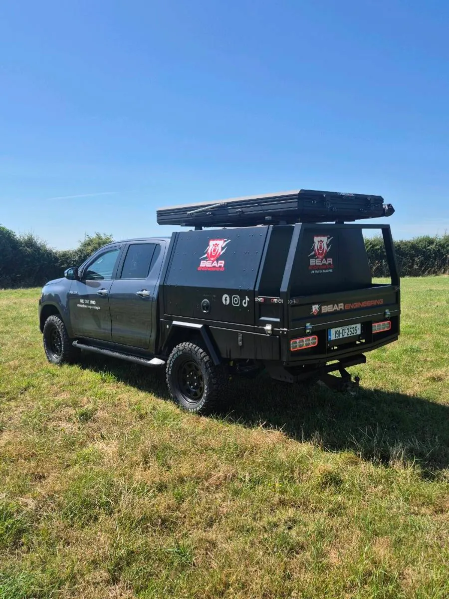 Toyota Hilux Tray and Canopy - Image 3