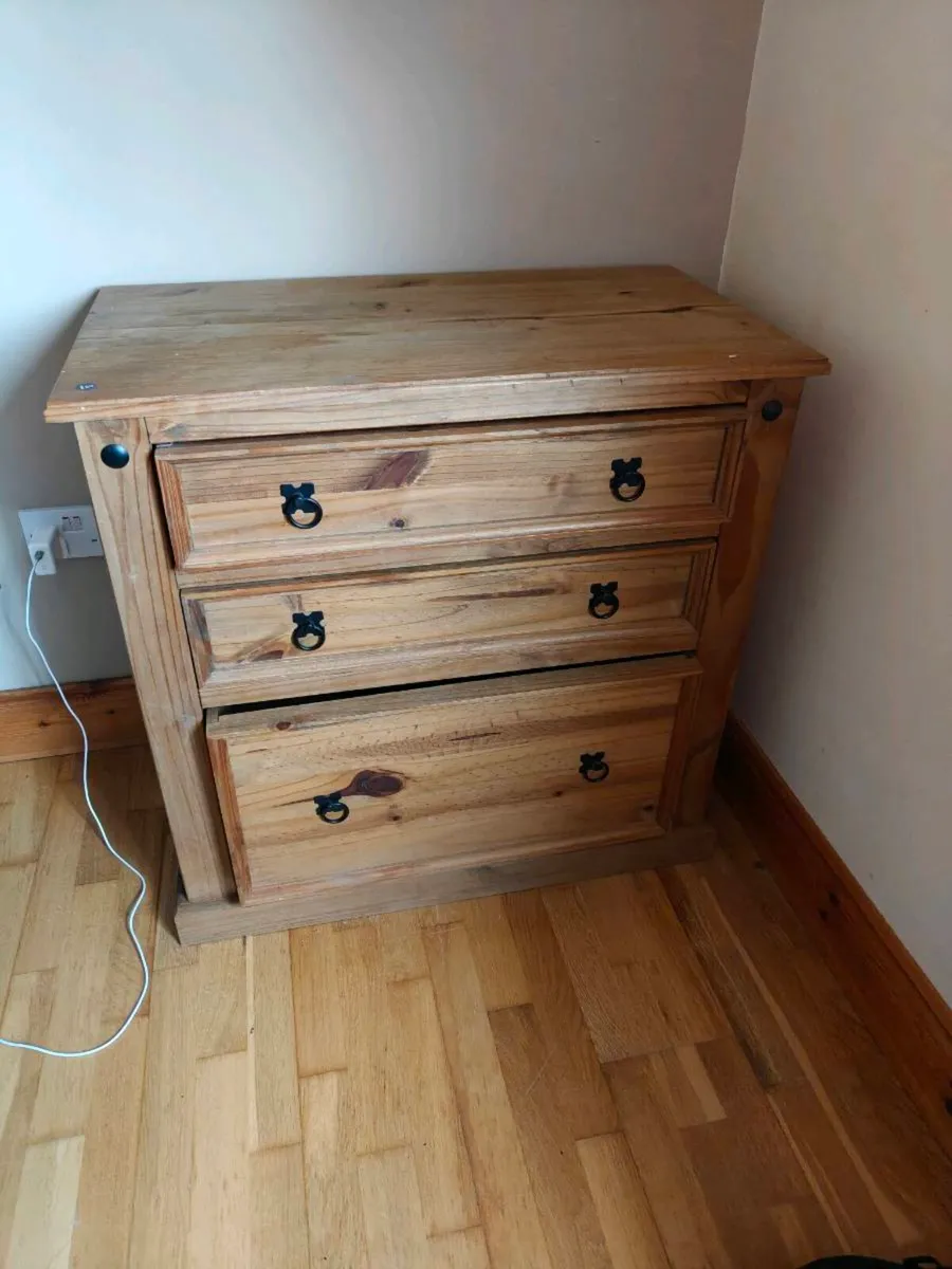 Bedroom furniture set - Image 2