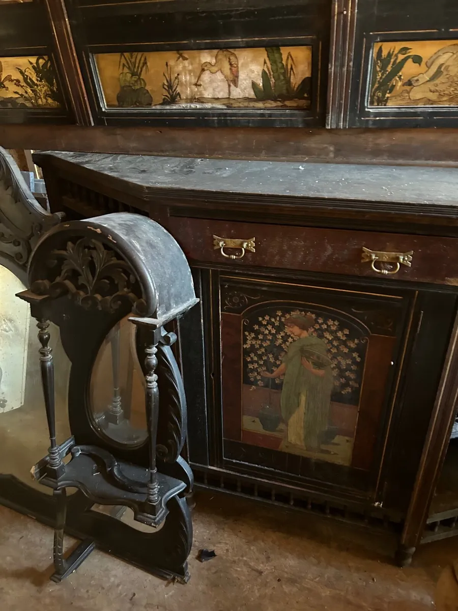 Old furniture - Image 2