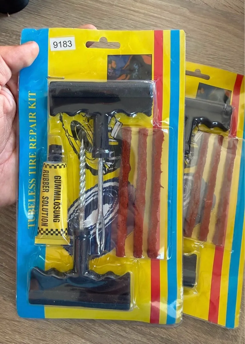 Tubeless puncture repair kits