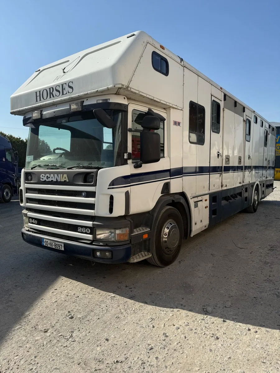 Scania 9 horse with living - Image 1