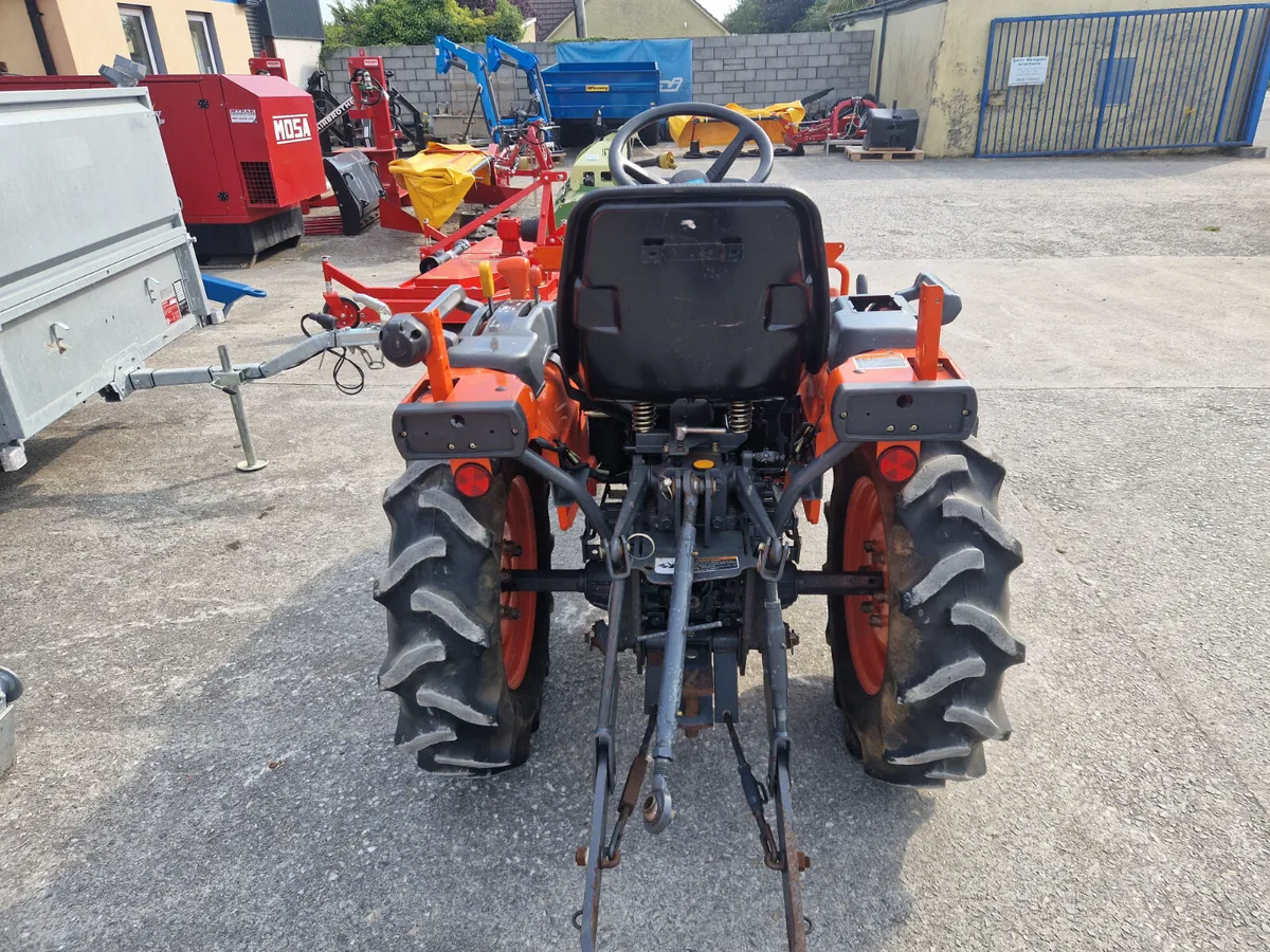 Kubota B1610 - Image 4