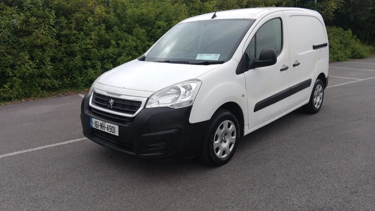 Peugeot Partner 3 Seat A/C. CVRT Test & Taxed. - Image 2
