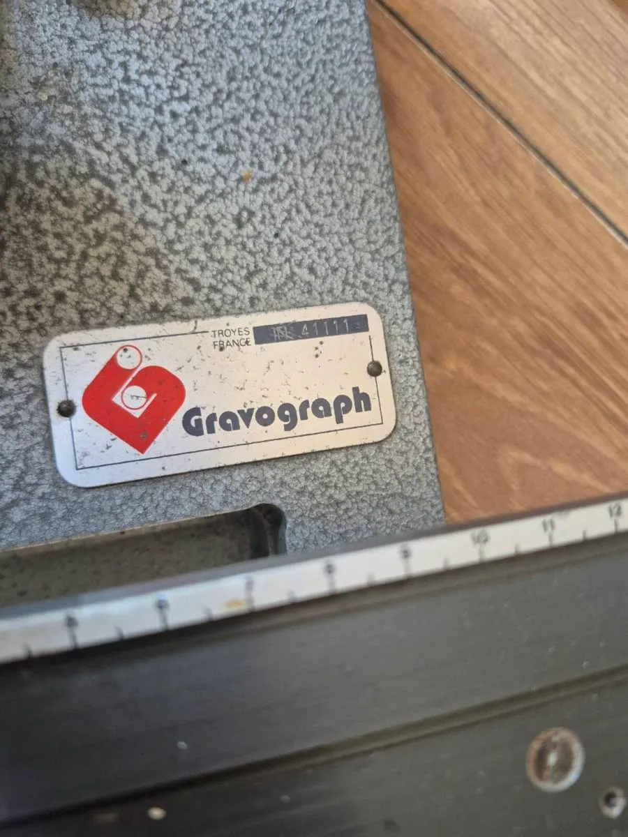 GravoGraph Engraving Machine - Image 3