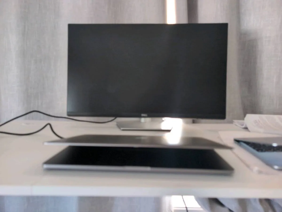 DELL 27 Inch Monitor - Image 2