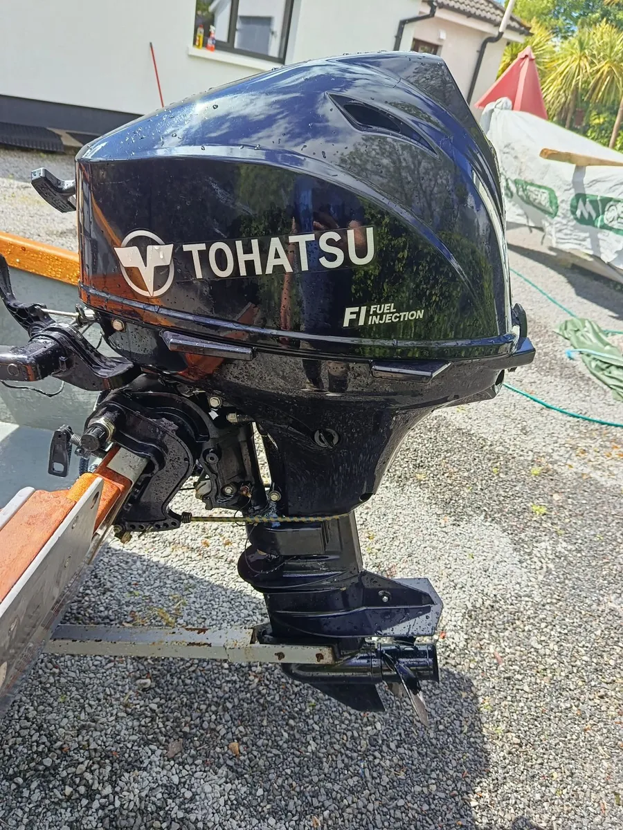 20hp Tohatsu EFI outboard - Image 1