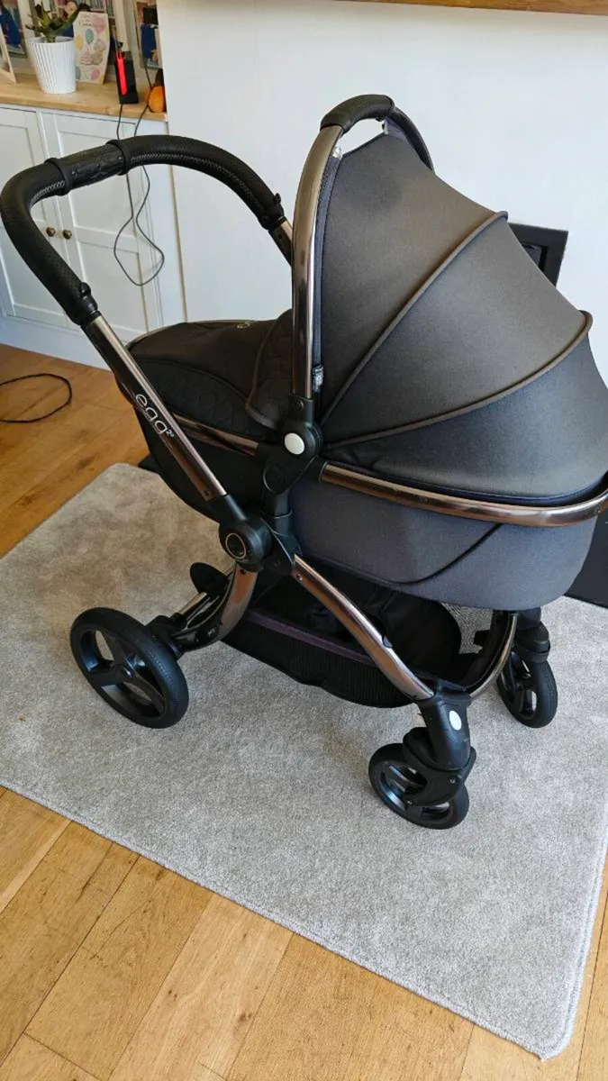 Egg2 travel system - Image 4