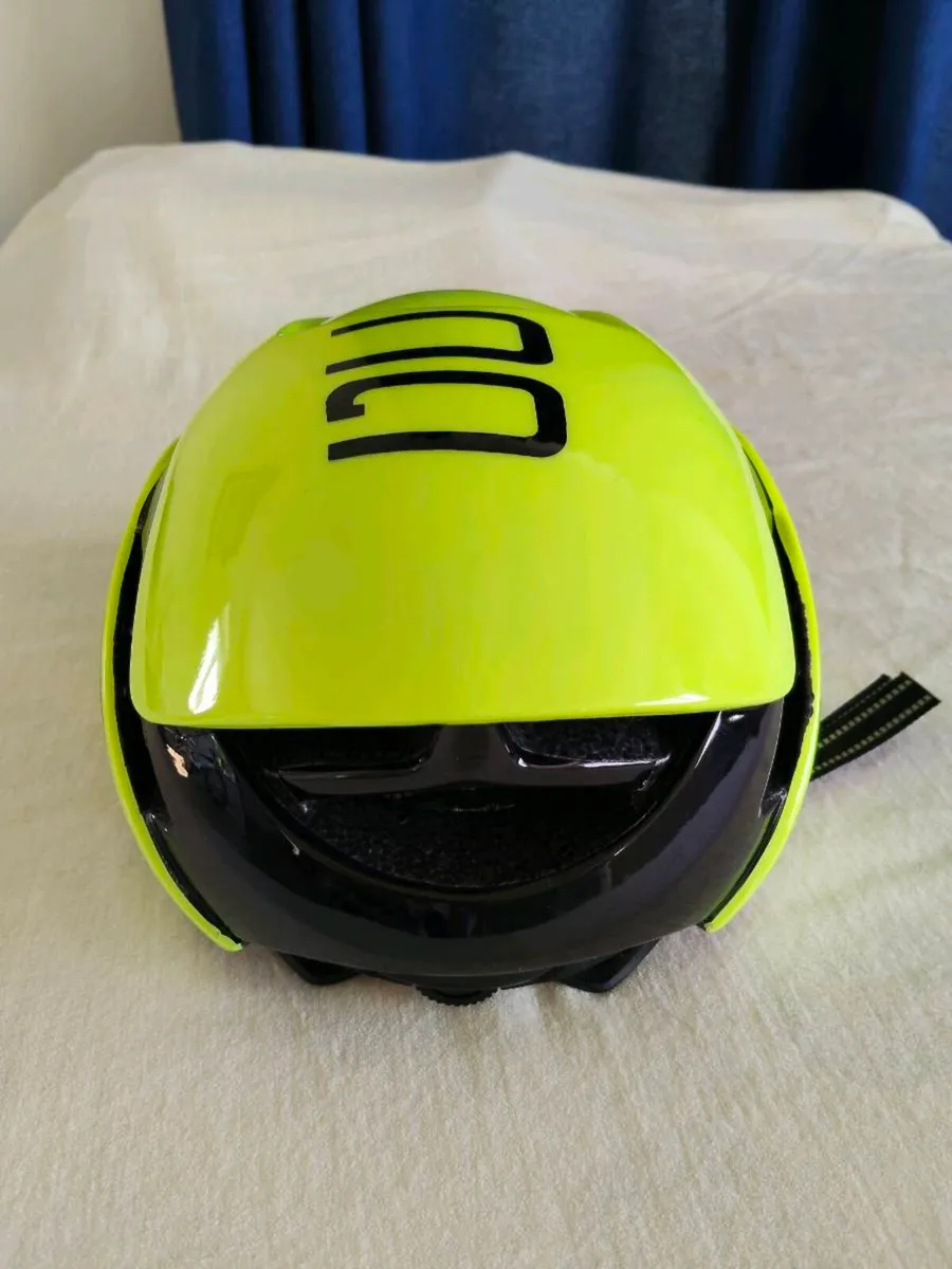 Bicycle Helmet - Image 4