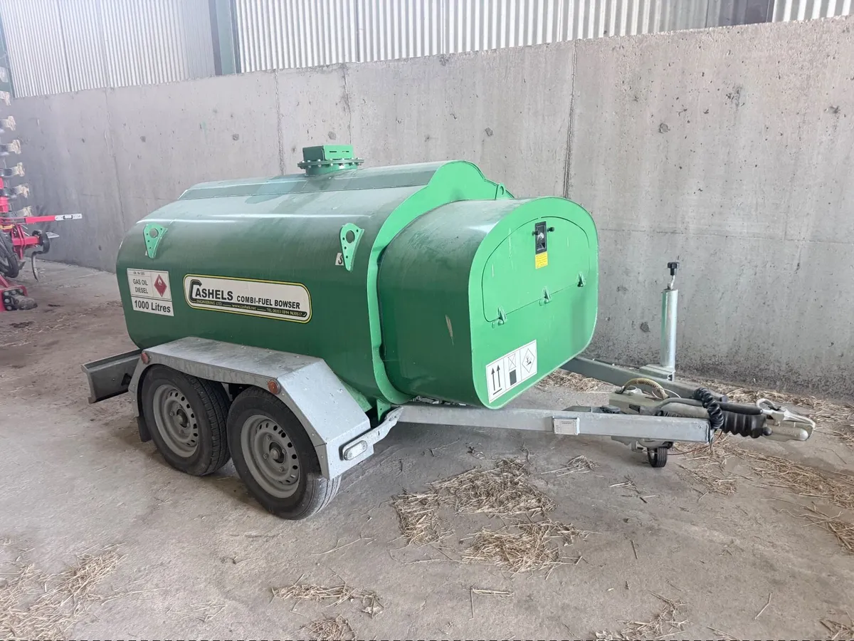 Cashew diesel/adblue bowser - Image 1