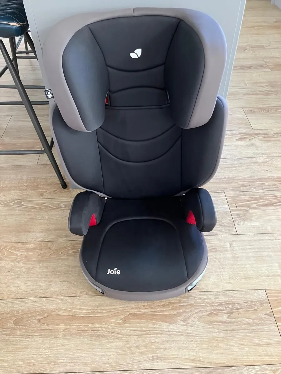 Car seats - Image 1