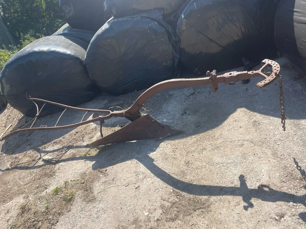 Antique plough - Image 1
