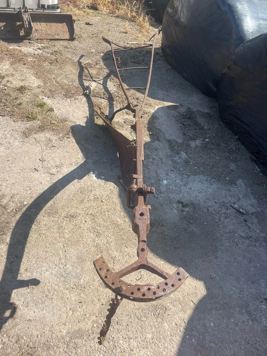 Antique plough - Image 3
