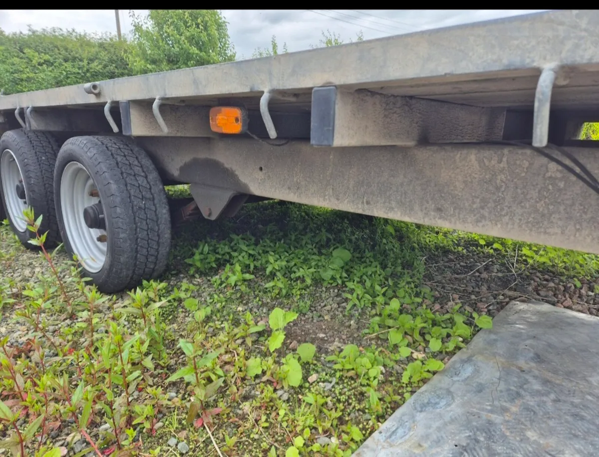 Tri Axle Trailer & Terrano Jeep - Image 3