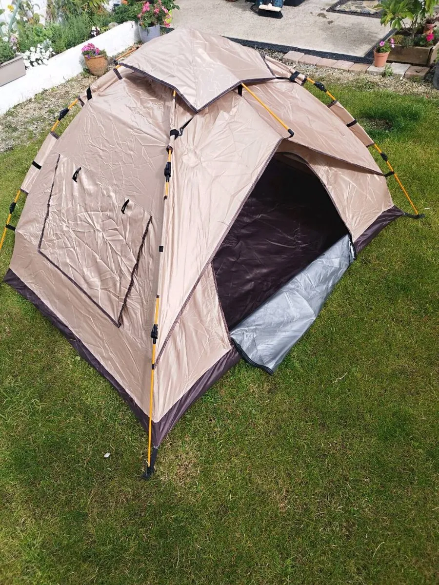 Family tent - Image 1